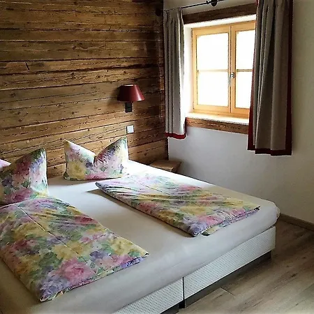 Apartman Destina-Wohnung-Hl-Franziskus Chieming