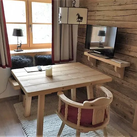 Destina-Wohnung-Hl-Franziskus Apartman Chieming